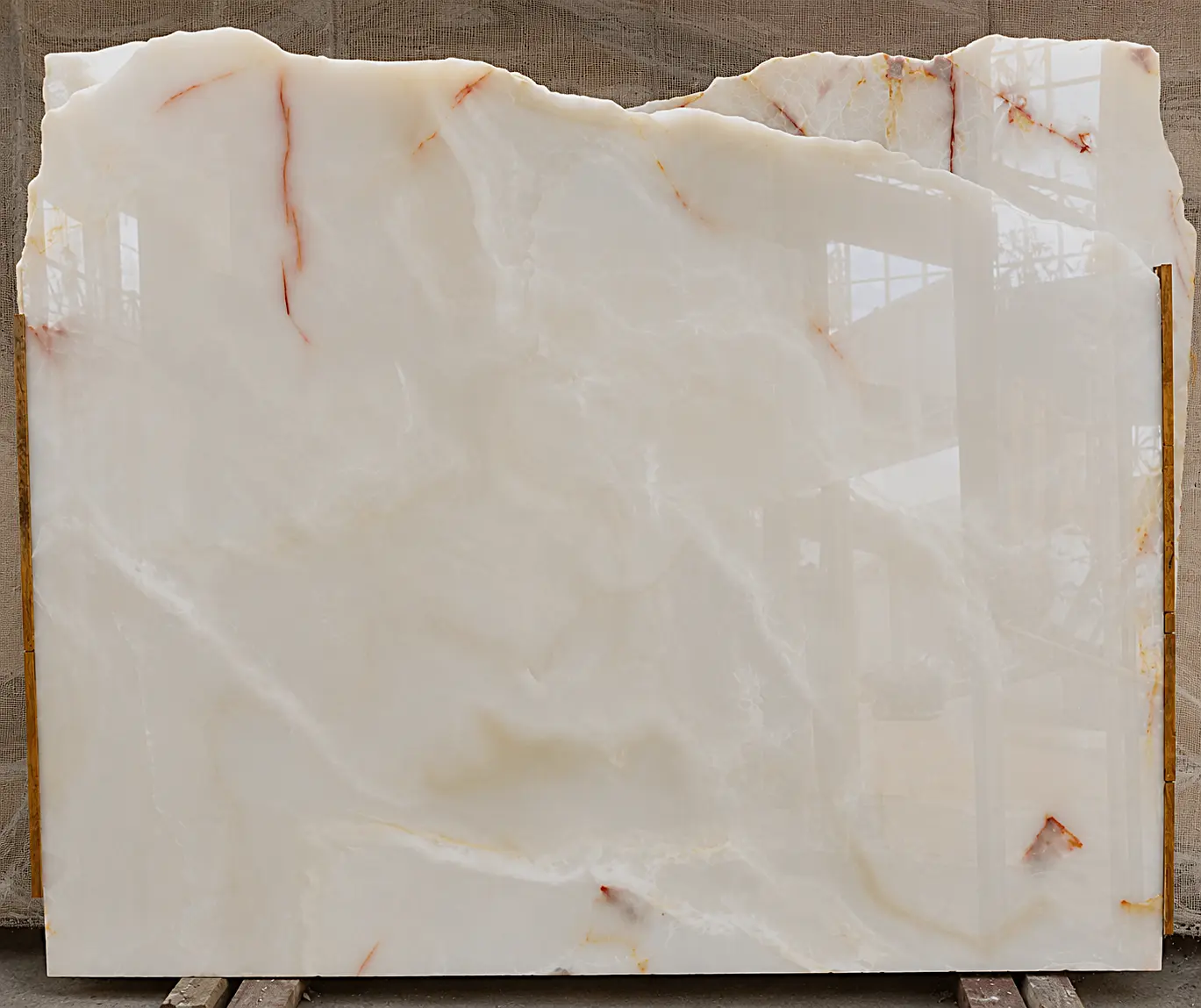 Pure white onyx slab, backlit-grade, exported by Pakistan Marble & Onyx