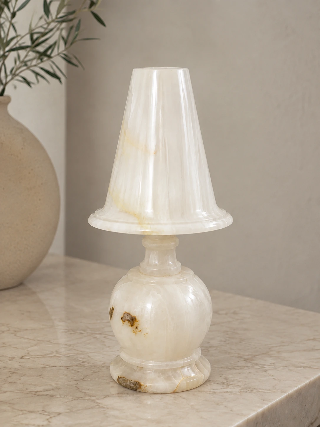 White onyx lamp at pakistan marble